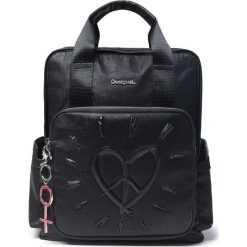 Desigual Legend Randers Plecak Czarny. Czarne plecaki damskie Desigual, bez wzorów, z materiału. Za 378,95 zł.