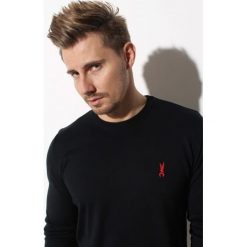 Sweter Edward Orlovski Czarny Red. Czerwone swetry męskie xxl, z haftami, z bawełny, eleganckie. Za 99,00 zł.