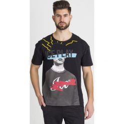 T-SHIRT ICE PLAY. Czarne t-shirty męskie m, z nadrukiem, z elastanu, z okrągłym kołnierzem. Za 185,00 zł.