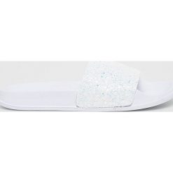 Tally Weijl - Klapki. Białe klapki damskie TALLY WEIJL, bez wzorów, z materiału, bez obcasa, na płaskiej podeszwie. Za 39,90 zł.