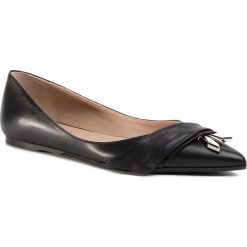 Baleriny PATRIZIA PEPE - 2V9321/A5M6-K103 Nero. Czarne półbuty damskie Patrizia Pepe, na co dzień, bez wzorów, ze skóry, klasyczne, bez obcasa, na płaskiej podeszwie, bez zapięcia. Za 819,00 zł.