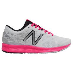 New Balance Buty Sportowe wflshlw1. Pomarańczowe buty damskie do biegania marki New Balance. W wyprzedaży za 209,00 zł.