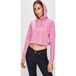 Guess Jeans - Bluza. Czerwone bluzy damskie Guess Jeans, s, z aplikacjami, z elastanu, bez rękawów, z kapturem. W wyprzedaży za 139,90 zł.