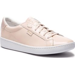 Tenisówki KEDS - Ace Ltt Patent KWH58520 Petal Pink. Różowe półbuty damskie Keds, bez wzorów, ze skóry, bez zapięcia. W wyprzedaży za 239,00 zł.