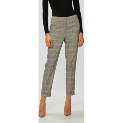 Vero Moda - Spodnie Laja. Brązowe spodnie damskie marki Vero Moda, s, z haftami, z elastanu, casualowe. W wyprzedaży za 119,90 zł.