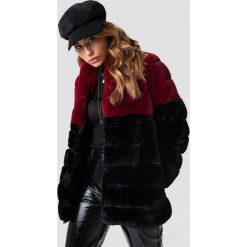 Linn Ahlborg x NA-KD Kurtka Long Puff Faux Fur - Black,Red. Czarne kurtki damskie puchowe marki Linn Ahlborg x NA-KD, z futra. Za 485,95 zł.