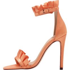 Sandały damskie: Public Desire LUCID Sandały na obcasie orange