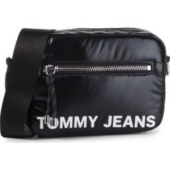 Saszetka nerka TOMMY JEANS - Tjw Item Crossover Black AW0AW07340 BDS. Czarne nerki damskie Tommy Jeans, bez wzorów, z jeansu, eleganckie, bez dodatków. Za 299,00 zł.
