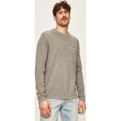 Calvin Klein - Sweter. Szare swetry męskie Calvin Klein, xl, bez wzorów, z bawełny, z okrągłym kołnierzem, bez kaptura. Za 449,90 zł.
