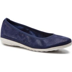Baleriny CAPRICE - 9-22142-22 Blue Jeans Sue 802. Niebieskie baleriny damskie Caprice, bez wzorów, z jeansu, bez obcasa. W wyprzedaży za 129,00 zł.