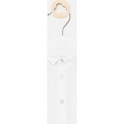 Mayoral - Koszula dziecięca 60-86 cm. Białe koszule chłopięce Mayoral, bez wzorów, z bawełny, eleganckie, bez kołnierzyka, z krótkim rękawem, krótkie. Za 78,90 zł.