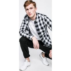 Produkt by Jack & Jones - Koszula Graham. Niebieskie koszule męskie marki PRODUKT by Jack & Jones, xl, w kratkę, z bawełny, casualowe, button down, z długim rękawem. W wyprzedaży za 69,90 zł.