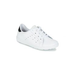 Buty Dziecko Citrouille et Compagnie GOLAKO. Białe trampki chłopięce marki Citrouille et Compagnie, bez wzorów, bez zapięcia. Za 151,20 zł.