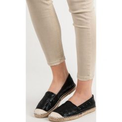 TEKSTYLNE ESPADRYLE. Żółte baleriny damskie CM Paris, bez wzorów, bez obcasa. Za 49,90 zł.