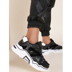 Czarne Sneakersy Ambrose. Czarne sneakersy damskie Renee. Za 129,99 zł.