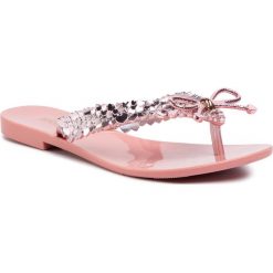 Japonki MELISSA - Harmonic Chrome V Ad 32722 Pink/Metallic Pink 52902. Różowe klapki damskie Melissa, bez wzorów, z tworzywa sztucznego, bez obcasa, na obcasie. W wyprzedaży za 169,00 zł.