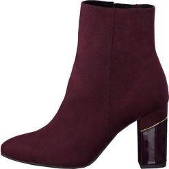 Tamaris Botki damskie 1-1-25330-33-537 Merlot (rozmiar 39). Czerwone botki damskie Tamaris, z zamszu, bez obcasa, bez zapięcia. W wyprzedaży za 203,00 zł.