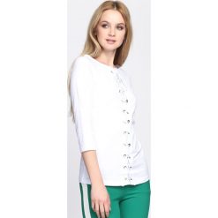 Biała Bluzka Lower And Lower. Białe bluzki damskie Born2be, s, bez wzorów, z okrągłym kołnierzem, bez rękawów. Za 54,99 zł.