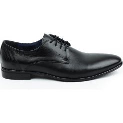 Półbuty męskie Łukbut. Czarne buty wizytowe męskie Łukbut, z aplikacjami, eleganckie, na sznurówki. Za 249,00 zł.