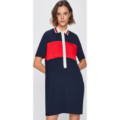 Tommy Hilfiger - Sukienka. Niebieskie sukienki damskie TOMMY HILFIGER, na co dzień, s, bez wzorów, z elastanu, casualowe, bez kołnierzyka, z krótkim rękawem, krótkie, mini, proste. W wyprzedaży za 499,90 zł.