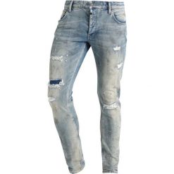 Tigha BILLY THE KID Jeansy Slim Fit vintage sand blue ripped. Niebieskie jeansy męskie marki Tigha. W wyprzedaży za 471,20 zł.