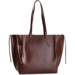 Torebka PATRIZIA PEPE - 2V8674/A5B9-B662 Techno Brown. Pomarańczowe torebki klasyczne damskie Patrizia Pepe, bez wzorów, ze skóry, eleganckie, duże, bez dodatków. W wyprzedaży za 739,00 zł.