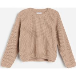 Dzianinowy sweter w prążki -. Swetry damskie Reserved, bez wzorów, z dzianiny, bez rękawów, bez kaptura. Za 69,99 zł.