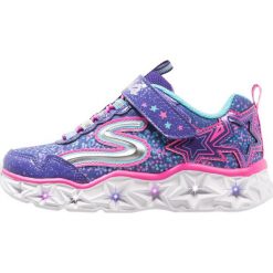 Skechers GALAXY LIGHTS Tenisówki i Trampki purple/multicolor. Fioletowe trampki chłopięce Skechers, z materiału. Za 219,00 zł.