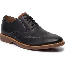 Półbuty CLARKS - Atticus Vibe 261444657 Black Leather. Czarne buty wizytowe męskie Clarks, ze skóry, bez zapięcia. Za 469,00 zł.