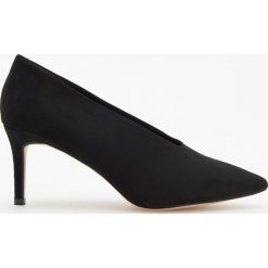 Czółenka na średnim obcasie - Czarny. Czarne buty ślubne damskie Reserved, na średnim obcasie. Za 119,99 zł.