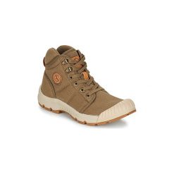 Buty Aigle TENERE LIGHT W. Zielone trampki i tenisówki damskie marki Aigle, bez wzorów, bez zapięcia. Za 379,00 zł.