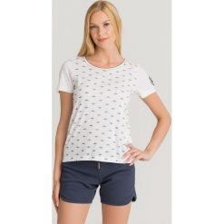 T-SHIRT Aeronautica Militare. Białe t-shirty damskie Aeronautica Militare, s, z aplikacjami, z bawełny, z okrągłym kołnierzem. Za 319,00 zł.