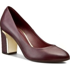 Półbuty GINO ROSSI - Lena DCG420-L35-4300-7800-0 Bordowy 34. Czerwone półbuty damskie marki Gino Rossi, bez wzorów, ze lnu, eleganckie, bez obcasa, na obcasie, bez zapięcia. W wyprzedaży za 239,00 zł.