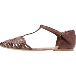 Friboo Sandały brown. Brązowe sandały chłopięce marki Friboo, z materiału. Za 129,00 zł.