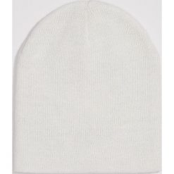 Błyszcząca czapka basic - Kremowy. Białe czapki damskie Sinsay, bez wzorów. Za 14,99 zł.