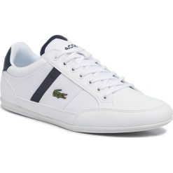 Sneakersy LACOSTE - Chaymon 319 3 Cma 7-38CMA0022042 Wht/Nvy. Białe sneakersy męskie Lacoste, na co dzień, bez wzorów, ze skóry ekologicznej, bez zapięcia. W wyprzedaży za 369,00 zł.