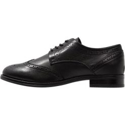 ALDO OLAOWIA Oksfordki black. Czarne półbuty damskie ALDO, bez wzorów, ze skóry ekologicznej, bez obcasa, na sznurówki. Za 349,00 zł.