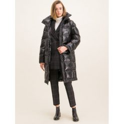 Kurtka puchowa Escada Sport Mashura 1010014. Czarne kurtki sportowe damskie Escada Sport, bez wzorów, z puchu, bez kaptura. W wyprzedaży za 1749,00 zł.