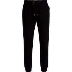 Spodnie dresowe Versace Jeans Couture A2GUA116. Czarne jeansy męskie Versace Jeans Couture, xl, bez wzorów, z bawełny. W wyprzedaży za 339,00 zł.