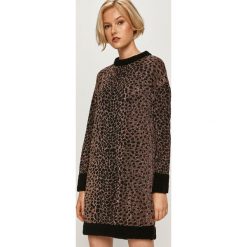 Pinko - Sukienka. Czarne sukienki damskie Pinko, na co dzień, s, bez wzorów, z poliesteru, casualowe, z okrągłym kołnierzem, z długim rękawem, długie, mini, proste. Za 1299,00 zł.