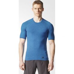 Koszulka adidas Primeknit Wool Tee M Niebieska. Niebieskie koszulki męskie Adidas, na zimę, m, bez wzorów, z wełny, bez kołnierzyka, z krótkim rękawem, krótkie. Za 99,99 zł.