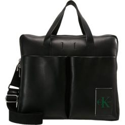 Calvin Klein Jeans COATED PORTFOLIO Aktówka black. Czarne aktówki męskie Calvin Klein Jeans, bez wzorów, z jeansu. Za 719,00 zł.