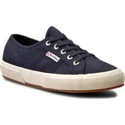 Tenisówki SUPERGA - 2750 Cotu Classic S000010 Navy 933. Niebieskie półbuty męskie Superga, bez wzorów, z gumy, klasyczne, bez zapięcia. Za 239,00 zł.
