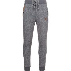 Jasnoszare Spodnie Xylryna. Szare spodnie męskie Born2be, xl, bez wzorów, z dresówki. Za 49,99 zł.