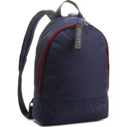 Plecak CALVIN KLEIN - Shadow Round Backpac K50K503905 443. Niebieskie plecaki męskie Calvin Klein, z materiału. Za 449,00 zł.