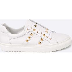 Buty sportowe damskie: CheBello – Buty