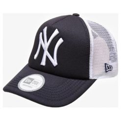 New Era Czapka Clean Trucker New York Yankees , granatowy, rozmiar ONE-SIZE. Niebieskie czapki damskie New Era, na lato, bez wzorów, z bawełny. W wyprzedaży za 69,99 zł.