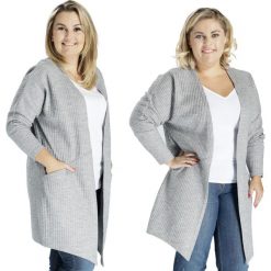 Długi elegancki sweterek kardigan oversize PLUS SIZE JESIEŃ. Szare swetry damskie Moda Size Plus Iwanek, na zimę, xxl, bez wzorów, z jeansu, eleganckie, z długim rękawem, długie, bez kaptura. Za 139,00 zł.