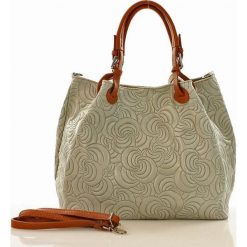 Skórzana torebka shopper MAZZINI - LINDA szara. Szare kuferki damskie marki MAZZINI, w paski, ze skóry, do ręki, z tłoczeniem. Za 269,00 zł.