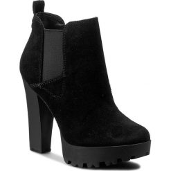 Botki GUESS - Clani FLCLN4 SUE09 BLACK. Czarne botki damskie na obcasie marki Guess, z materiału. W wyprzedaży za 479,00 zł.
